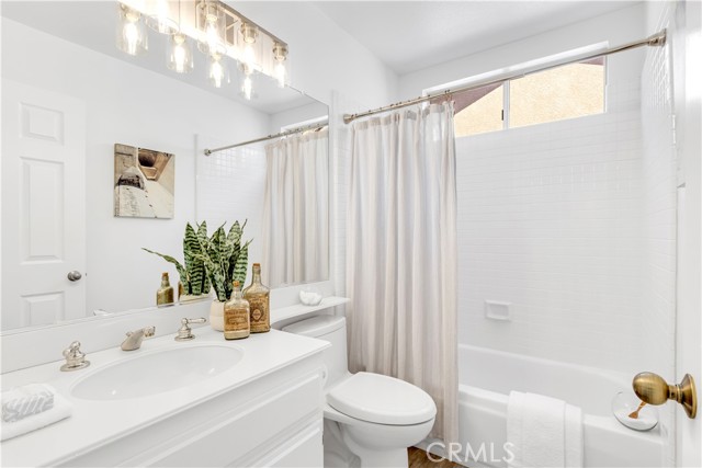 Detail Gallery Image 35 of 47 For 31 Cascada, Rancho Santa Margarita,  CA 92688 - 3 Beds | 3 Baths