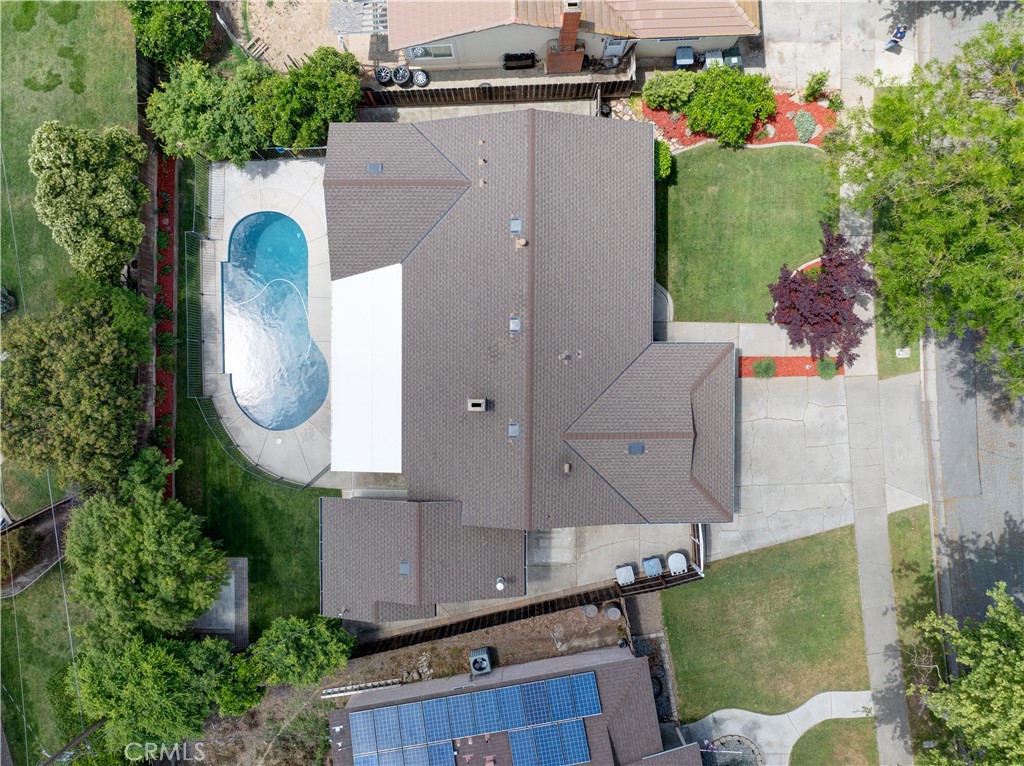 https://media.crmls.org/medias/1b7d5605-2539-4f68-ab21-d9d12db9c21d.jpg?preset=X-Large