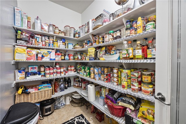 Detail Gallery Image 43 of 75 For 205 Somerford Ct, Bakersfield,  CA 93312 - 5 Beds | 4 Baths