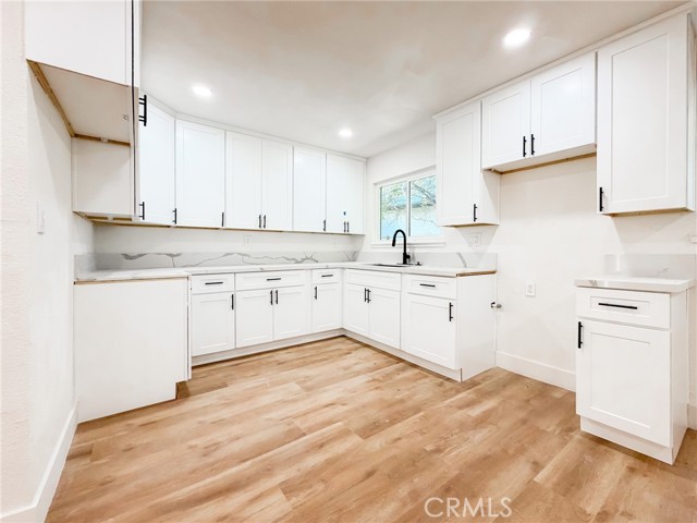 Detail Gallery Image 6 of 28 For 1444 N Pennsylvania, San Bernardino,  CA 92411 - 5 Beds | 3 Baths