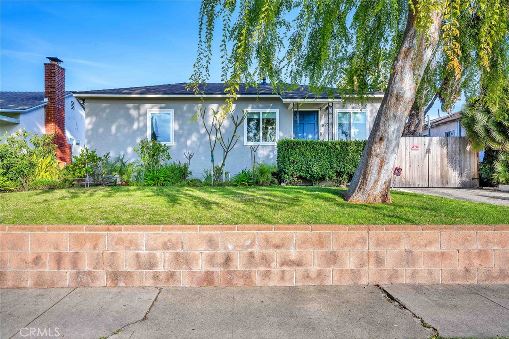 5724 Troost Avenue, North Hollywood, CA 91601