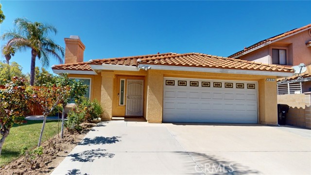 Detail Gallery Image 2 of 20 For 2901 Wimbledon Dr, Corona,  CA 92879 - 3 Beds | 2 Baths