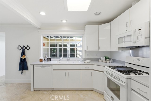 Detail Gallery Image 9 of 32 For 26491 Montecito, Mission Viejo,  CA 92691 - 4 Beds | 2 Baths