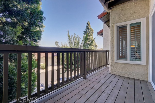 Plenty of deck space for the views!