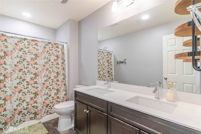 Detail Gallery Image 28 of 43 For 37436 Umbrella, Palmdale,  CA 93551 - 4 Beds | 3 Baths