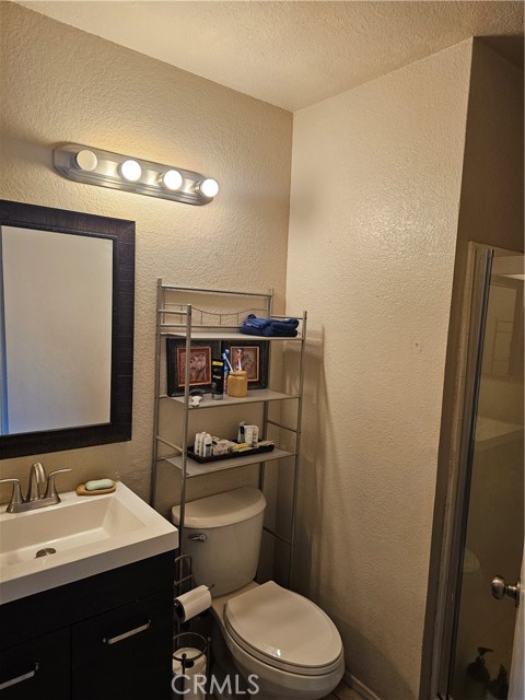 Detail Gallery Image 14 of 28 For 24412 Leafwood Dr, Murrieta,  CA 92562 - 4 Beds | 2/1 Baths