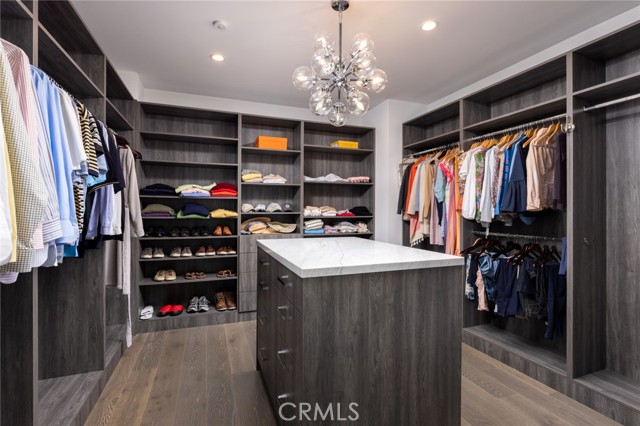 1b823fbe 7c3d 486f A304 17ab4a60c683