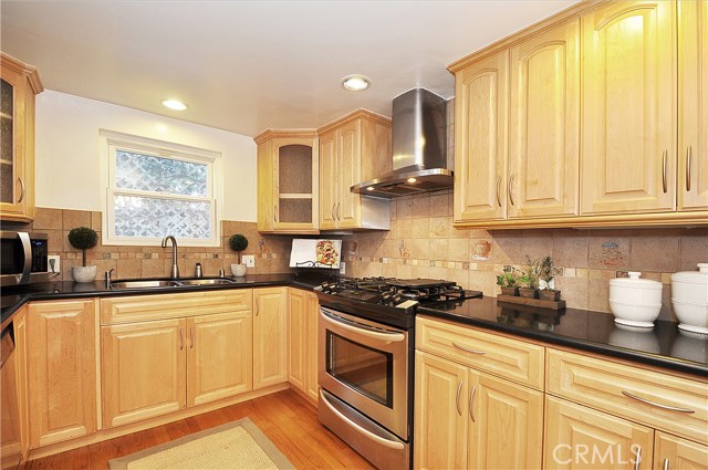 1756 Herrin Street, Redondo Beach, California 90278, 3 Bedrooms Bedrooms, ,1 BathroomBathrooms,Residential,Sold,Herrin,PV17270997