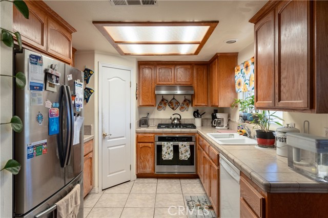 Detail Gallery Image 5 of 15 For 7445 Estero Rd, Phelan,  CA 92371 - 3 Beds | 2 Baths