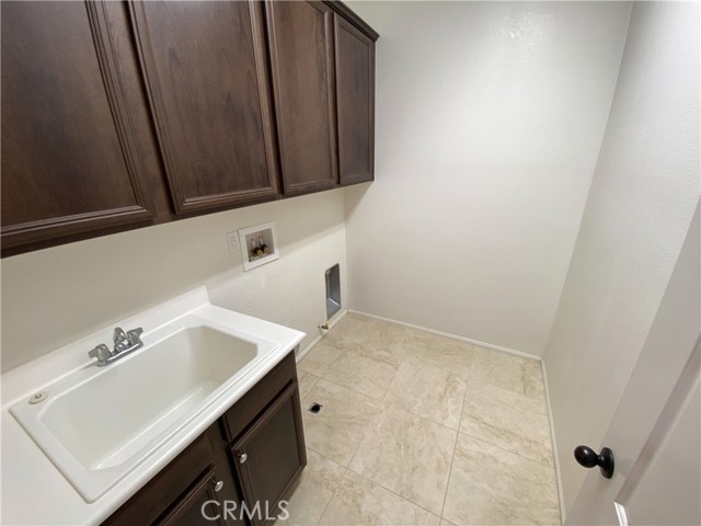 31925 Red Pine Way, Temecula CA: https://media.crmls.org/medias/1b83835d-489e-4241-9061-003a63b4c3ae.jpg