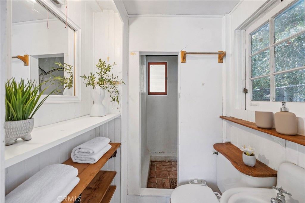 MLS #OC25144639 img 35