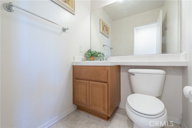 Detail Gallery Image 17 of 34 For 216 Tall Oak, Irvine,  CA 92603 - 3 Beds | 3/1 Baths