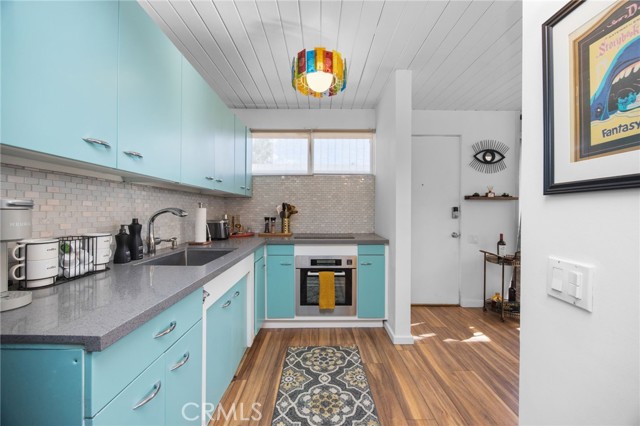 Image 10 of 41 For 1111 Palm Canyon Drive 202