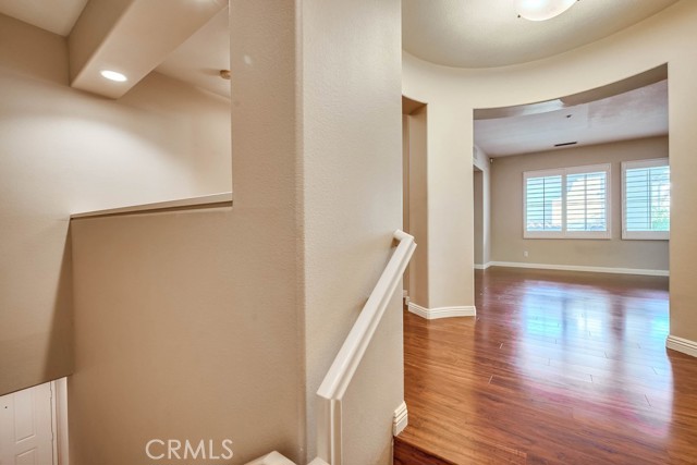 45 Olivehurst, Irvine CA: https://media.crmls.org/medias/1b861409-90a1-4607-9fd4-8b7be481645d.jpg