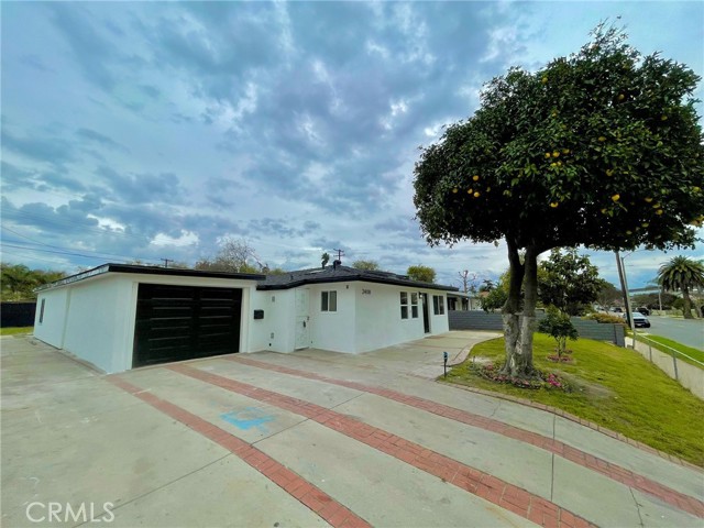 Detail Gallery Image 1 of 1 For 2408 S Park Ave, Pomona,  CA 91766 - 4 Beds | 1 Baths