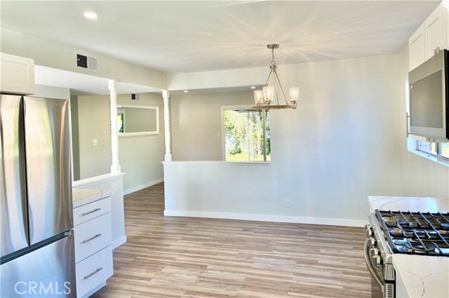 Detail Gallery Image 5 of 21 For 75 Maxine Ave, Oak View,  CA 93022 - 4 Beds | 2 Baths