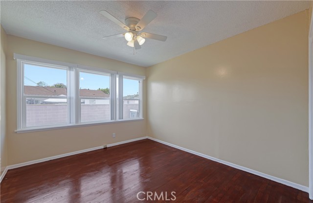 12919 Ruthelen photo 40