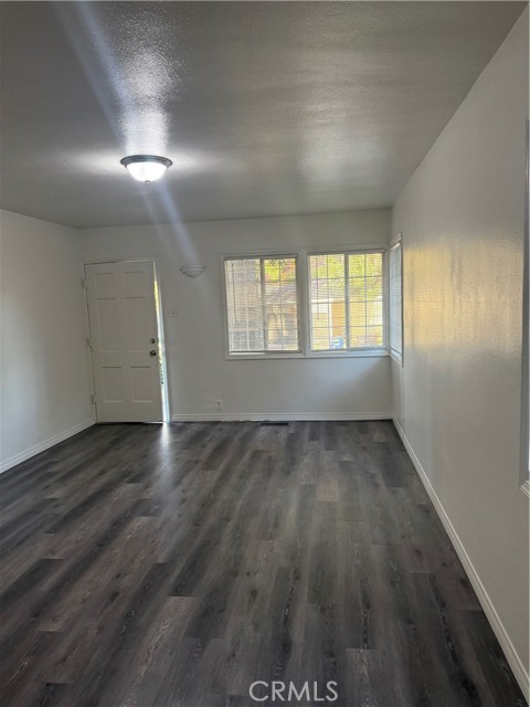 11286 San Mateo Drive, Loma Linda CA: https://media.crmls.org/medias/1b8936e0-31b3-4ac2-881b-85cd8f7336c4.jpg