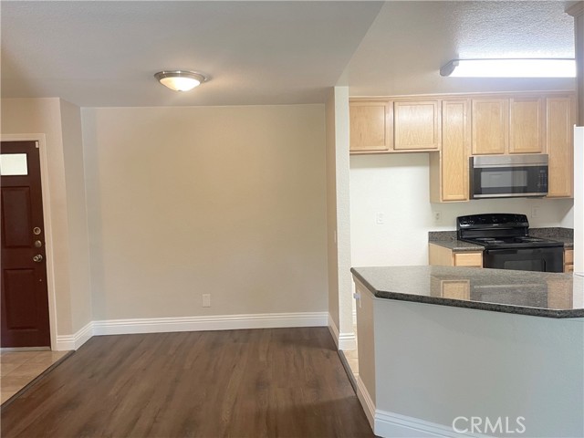 Detail Gallery Image 10 of 41 For 2400 Del Mar Way #208,  Corona,  CA 92882 - 2 Beds | 2 Baths