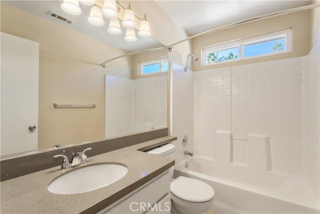 Detail Gallery Image 14 of 25 For 44715 Calle Banuelos, Temecula,  CA 92592 - 4 Beds | 2/1 Baths