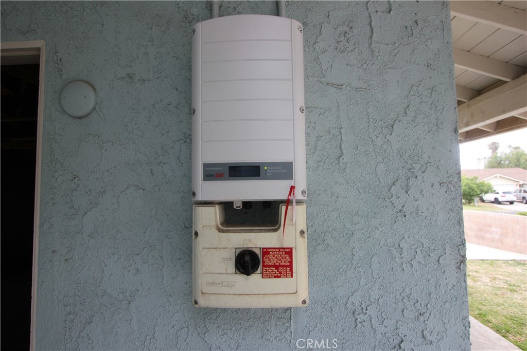 https://media.crmls.org/medias/1b8be31c-fa61-4720-9ad0-d371a05f2386.jpg?preset=X-Large