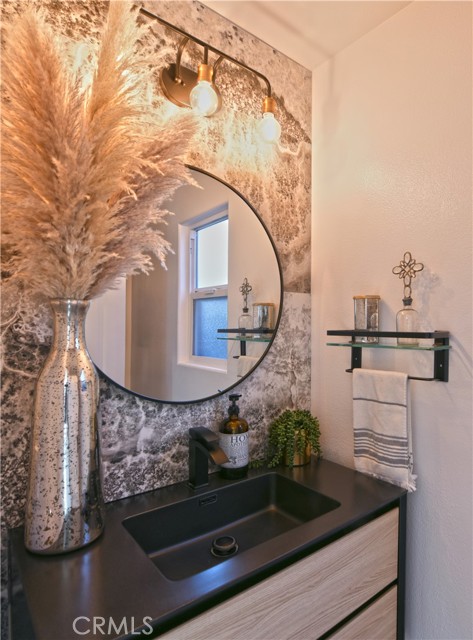 1b8c2706 8e5e 408d 99e9 4d3b2c32d8ff