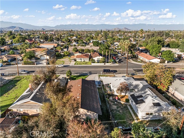 Detail Gallery Image 14 of 17 For 2520 14th St, Riverside,  CA 92507 - 3 Beds | 2 Baths