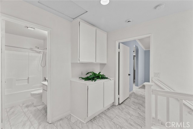 27017 Big Rapids, Valencia CA: https://media.crmls.org/medias/1b8d5e0c-3b85-4c7f-a91c-815111df2932.jpg
