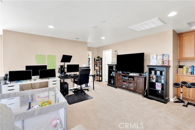 8846 Tamarisk Avenue, Hesperia CA: https://media.crmls.org/medias/1b8d61d5-0d88-4393-843f-2e1a5c59e53a.jpg