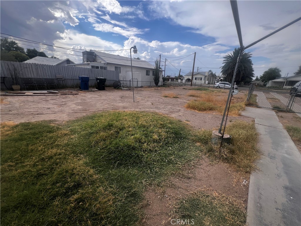 https://media.crmls.org/medias/1b8dc00c-f038-49f5-bd75-c71d70906d55.jpg?preset=X-Large
