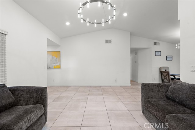 25405 Brodiaea Avenue, Moreno Valley CA: https://media.crmls.org/medias/1b8ec1af-2efc-4143-a33c-d6fbe059e87c.jpg