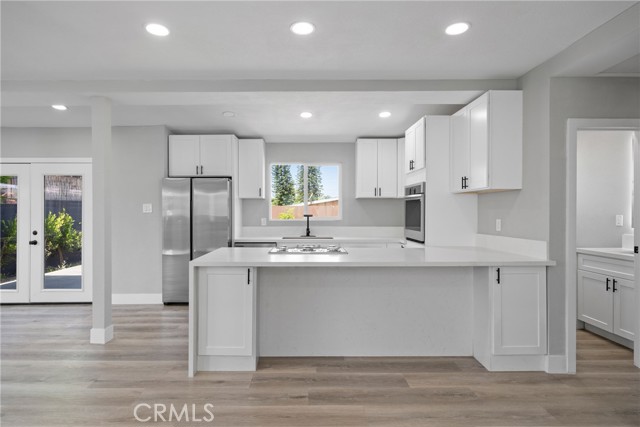 837 S Magnolia Avenue, Anaheim CA: https://media.crmls.org/medias/1b8ecf34-25b6-4584-9515-f8f362c73e57.jpg
