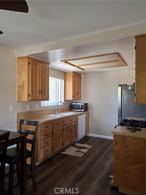 Detail Gallery Image 13 of 29 For 6873 Warren Vista, Yucca Valley,  CA 92284 - 3 Beds | 2 Baths