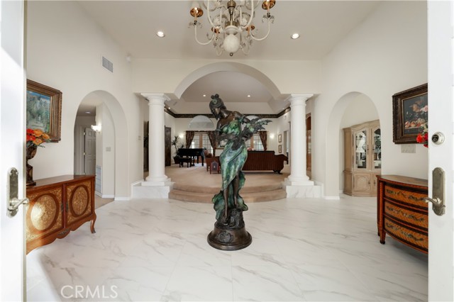 Detail Gallery Image 5 of 54 For 7301 Calle Sagrada, Bakersfield,  CA 93309 - 5 Beds | 4 Baths