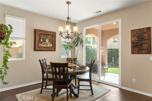 Detail Gallery Image 7 of 33 For 361 Bayside Ct, Costa Mesa,  CA 92627 - 4 Beds | 2/1 Baths