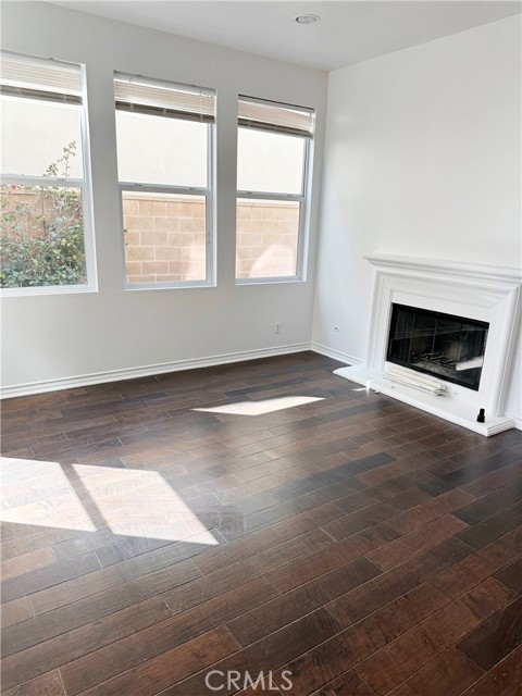 1437 Georgia Street, Tustin CA: https://media.crmls.org/medias/1b91d66e-f3f5-4983-8aa5-3d581c6a220c.jpg