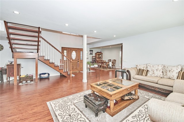 Detail Gallery Image 23 of 47 For 8052 Ainsworth Ln, La Palma,  CA 90623 - 4 Beds | 2/1 Baths