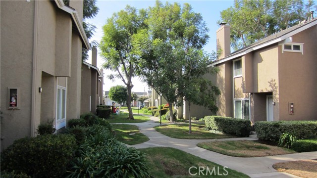 Detail Gallery Image 30 of 39 For 8 Lincoln #50,  Irvine,  CA 92604 - 2 Beds | 2/1 Baths