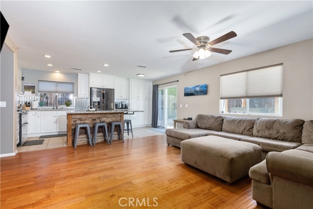470 Kenton Court, Paso Robles CA: https://media.crmls.org/medias/1b931194-957a-4d48-a8dc-55e5eba76f1a.jpg