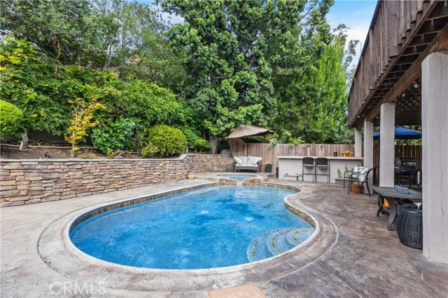 23 Red Coat Place, Irvine CA: https://media.crmls.org/medias/1b93afc6-e6c2-45b8-98cb-0e57cbceaeb8.jpg