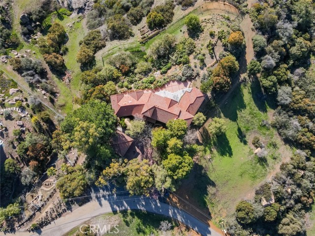 Detail Gallery Image 15 of 74 For 135 Loma Metisse Rd, Malibu,  CA 90265 - 5 Beds | 5 Baths