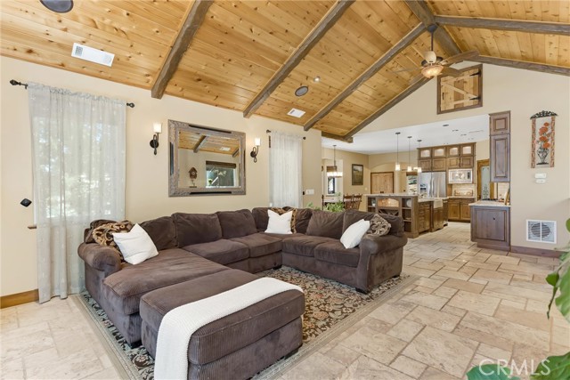 Image 14 of 39 For 1036 Venus Way