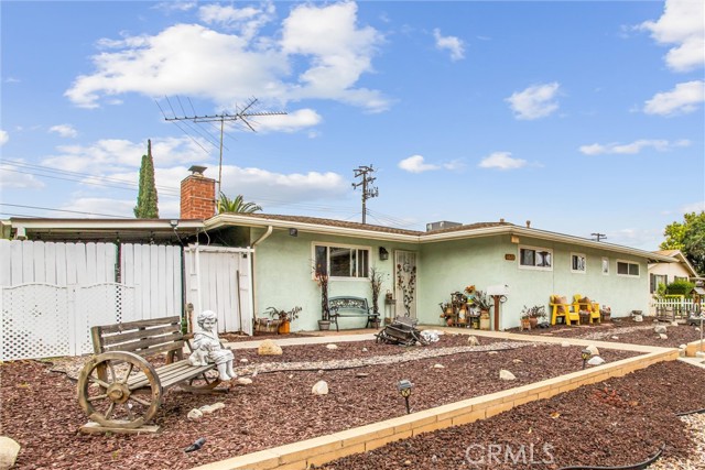 Detail Gallery Image 1 of 1 For 1023 Brookside Ave, Redlands,  CA 92373 - 4 Beds | 2 Baths