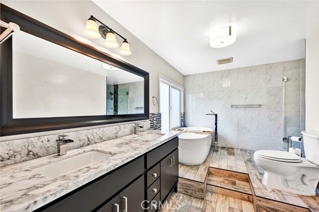 Detail Gallery Image 25 of 45 For 22702 Islamare, Lake Forest,  CA 92630 - 4 Beds | 2/1 Baths