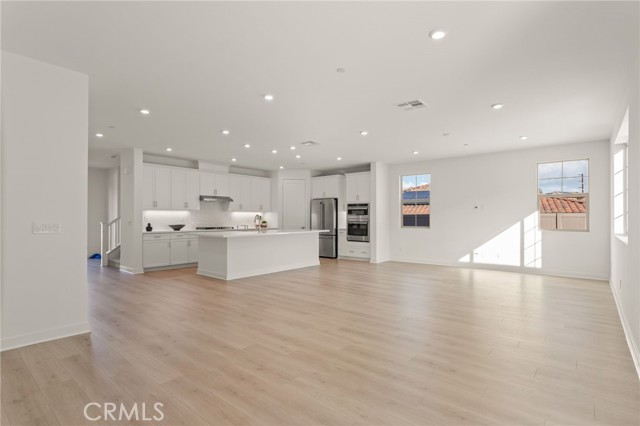 2004 Saguaro Glen, Escondido CA: https://media.crmls.org/medias/1b94cacf-0d3d-47b8-a202-a9c230569718.jpg