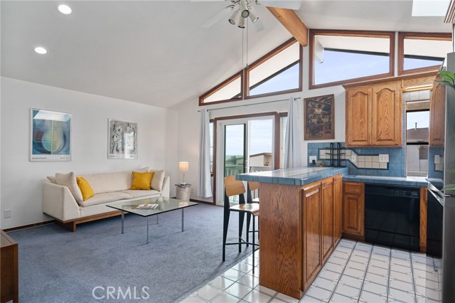Detail Gallery Image 13 of 42 For 208 Marine Ave, Manhattan Beach,  CA 90266 - 3 Beds | 2 Baths