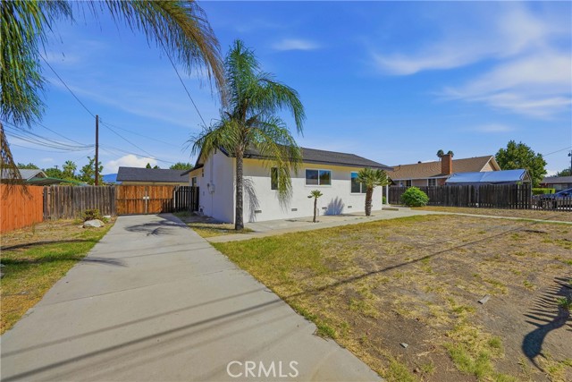 883 East Columbia Avenue photo 4