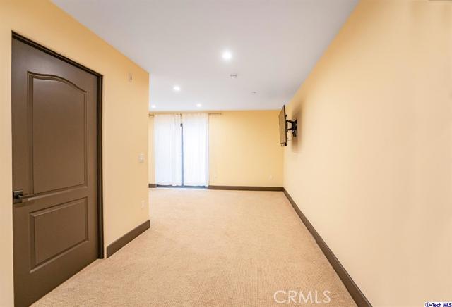 Detail Gallery Image 17 of 36 For 10523 Ashton Ave #202,  Los Angeles,  CA 90024 - 2 Beds | 2/1 Baths