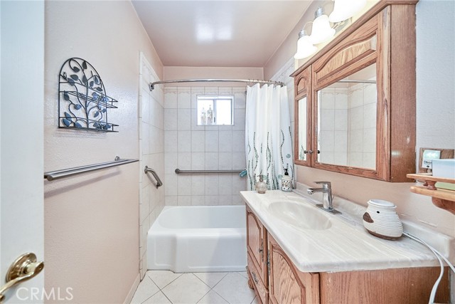 Detail Gallery Image 19 of 66 For 4837 W 117th St, Hawthorne,  CA 90250 - 3 Beds | 2 Baths