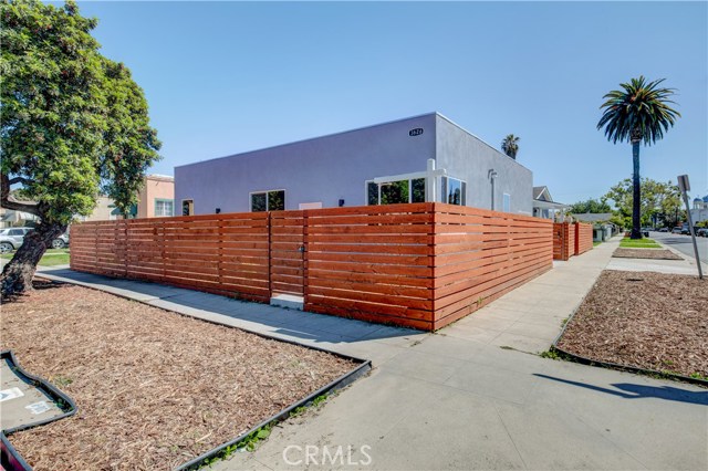 3626 S Cimarron Street Los Angeles, California Outstanding Three bedrooms & Two bathrooms in the heart of Los Angeles short distance to USC campus. Quartz Counter Top, Self Closing Cabinets, Stainless Appliances plus in unit Washer & Dryer, Double Pane Windows, Central Heating & Air, LED Recessed Lighting, Tankless Water Heater, Open Floor Plan with all modern amenities: Quartz Counter Top, Self Closing Cabinets, Stainless Appliances plus in unit Washer & Dryer, and Two Car Tandem Garage with Automatic Gate Opener. Property is also for sale please check MLS#
Please view Virtual Tour at : https://mls.ricohtours.com/3107a715-5053-438e-b62a-042bd127cb35/